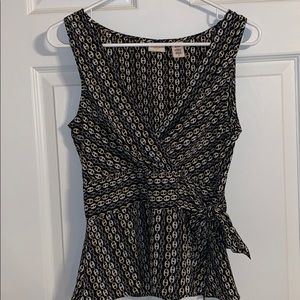 3/$13💞 Covington V-neck Blouse